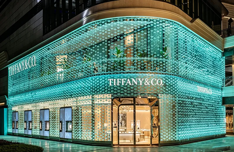 当Tiffany把 6988 颗 “钻石” 挂上外墙:亚克力幕墙解锁无限可能 (7) 当Tiffany把 6988 颗 “钻石” 挂上外墙:亚克力幕墙解锁无限可能 (7)